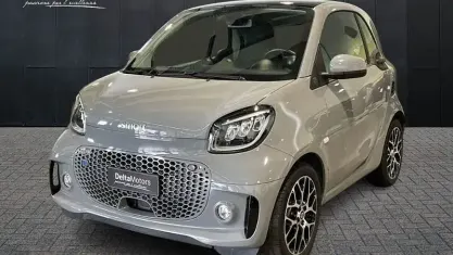 Begagnad Smart ForTwo Coupé 60 kW (82 HK) 2023 Grå Halvkombi