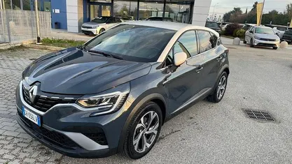 Blu Usata 2022 Renault Captur Intens SUV | 14.900 € (Buon prezzo)