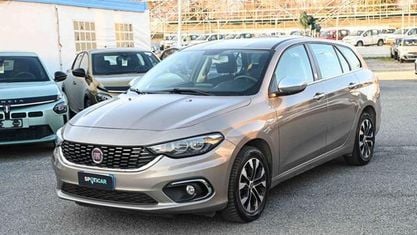 Usata Fiat Tipo Lounge 120 CV (88 kW) 2020 Beige Station wagon
