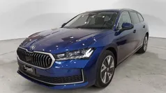 Blu Nuova 2025 Skoda Superb Style Station wagon | 45.300 € (Buon prezzo)