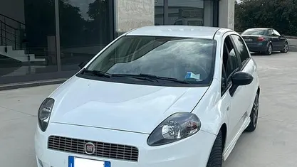 Usata Fiat Grande Punto Sport 90 CV (66 kW) 2009 Utilitaria