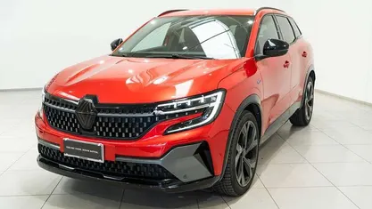 Usata Renault Austral Techno Esprit Alpine 200 CV (147 kW) 2023 Rosso SUV