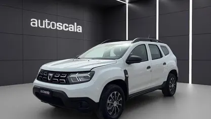 Usata Dacia Duster Essentiel 101 CV (74 kW) 2021 Bianco SUV