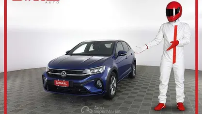 Usata VW Taigo R-line Plus 116 CV (85 kW) 2024 Reef blue SUV