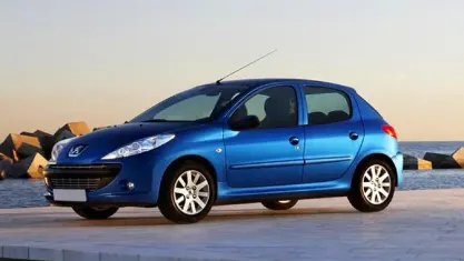 Usata Peugeot 206 60 CV (44 kW) 2010 Nero Berlina