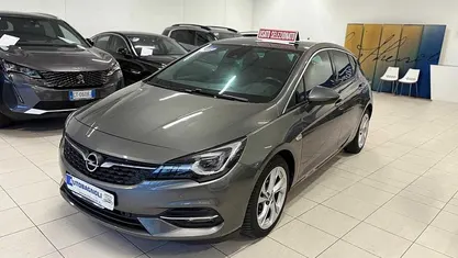 Grigio Usata 2020 Opel Astra Business Elegance Tre volumi | 14.200 € (Cara)