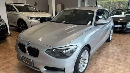 Grigio Usata 2012 BMW 116 Due volumi | 4900 € (Ottimo prezzo)