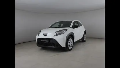 Usata Toyota Aygo X Active 72 CV (52 kW) 2025 SUV