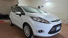 Usata 2009 Ford Fiesta Due volumi | 3800 € (Buon prezzo)