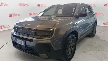 Usata Jeep Avenger Longitude 101 CV (74 kW) 2025 Grigio SUV