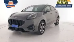 Grigio metallizzato chiaro Usata 2023 Ford Puma ST-Line SUV | 17.400 € (Buon prezzo)