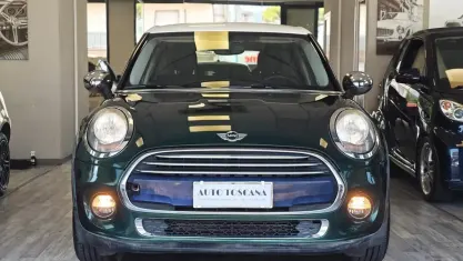 Usata Mini Cooper D Business 116 CV (85 kW) 2014 Verde Utilitaria
