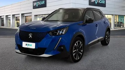 Usata Peugeot e-2008 GT 100 kW (136 CV) 2021 Blu SUV