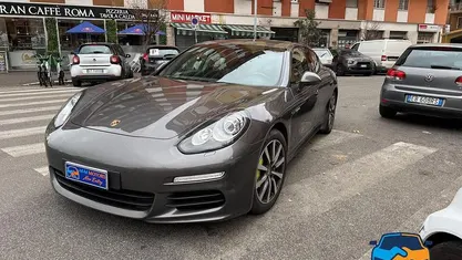 Usata Porsche Panamera 333 CV (244 kW) 2015 Gray Utilitaria