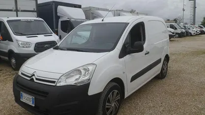 Usata Citroën Berlingo PureTech 101 CV (74 kW) 2016 Bianco Monovolume