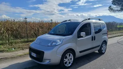Usata Fiat Qubo Trekking 75 CV (55 kW) 2010 Nero Monovolume