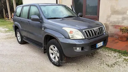 Usata Toyota Land Cruiser 166 CV (122 kW) 2005 Gray SUV