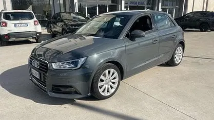 Grigio Usata 2018 Audi A1 Admired Due volumi | 13.500 € (Molto cara)
