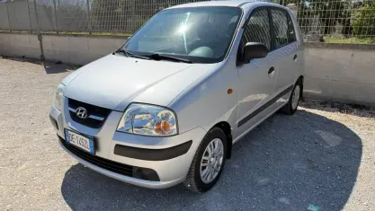 Usata Hyundai Atos Style 63 CV (46 kW) 2006 Argento Utilitaria