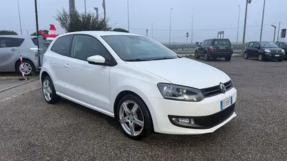 Other Usata 2010 VW Polo Comfortline Tre volumi | 4990 € (Buon prezzo)