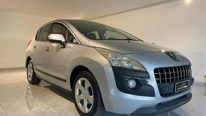 Usata Peugeot 3008 113 CV (83 kW) 2011 Argento Berlina