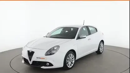 Second-hand Alfa Romeo Giulietta Super 120 CP (88 kW) 2016 Alb Hatchback