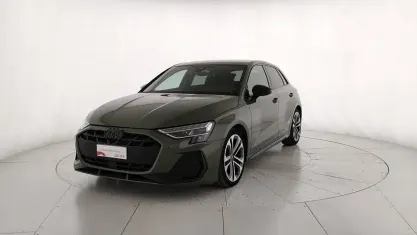 Usata Audi A3 S-Line 150 CV (110 kW) 2025 Verde district metallizzato Berlina
