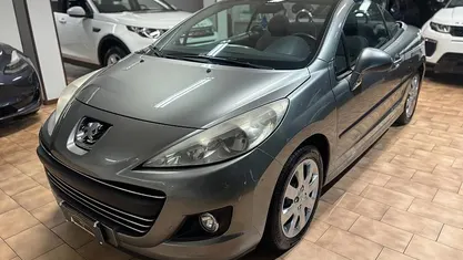 Usata Peugeot 207 CC 112 CV (82 kW) 2011 Cabrio