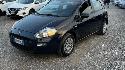 Usata Fiat Punto 77 CV (56 kW) 2015 Blu Utilitaria