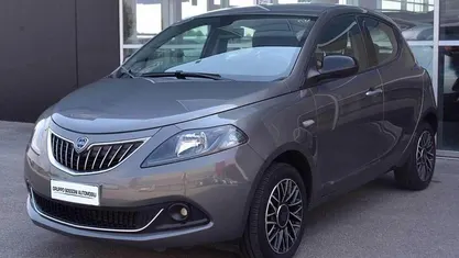Usata 2024 Lancia Ypsilon S Due volumi | 14.600 € (Buon prezzo)