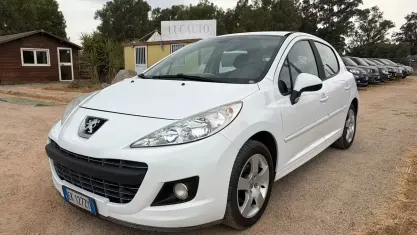 Usata Peugeot 207 92 CV (67 kW) 2012 Bianco Berlina