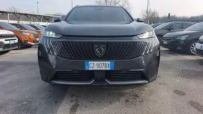 Grigio Usata 2025 Peugeot 5008 Allure SUV | 29.950 € (Buon prezzo)