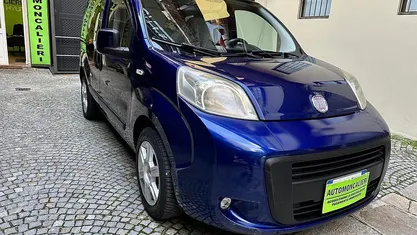 Blu notturno Usata 2009 Fiat Qubo Trekking Monovolume | 3800 € (Ottimo prezzo)