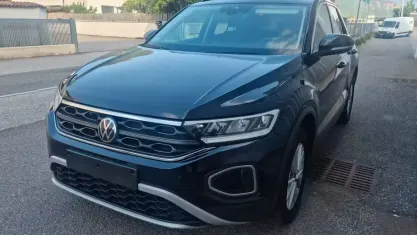 Usata VW T-Roc Style 110 CV (80 kW) 2022 Nero SUV