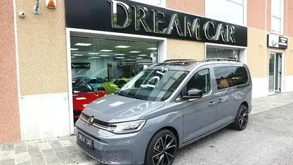 Grigio pastello Usata 2024 VW Caddy Maxi Dark Label Monovolume | 37.990 €