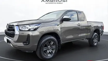 Usata Toyota HiLux Lounge 150 CV (110 kW) 2022 Marrone Pick-up