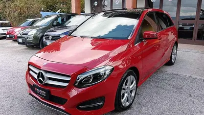 Rosso Usata 2014 Mercedes B200 Premium Plus Monovolume | 11.800 € (Super prezzo)