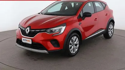 Usata Renault Captur Zen 131 CV (96 kW) 2020 Rosso SUV