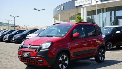 Rosso Usata 2024 Fiat Panda Cross Cross Utilitaria | 14.300 € (Buon prezzo)
