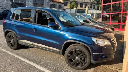 Usata VW Tiguan Sportline 140 CV (102 kW) 2009 Bluazzurro SUV