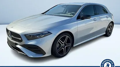 Argento metallizzato Nuova 2025 Mercedes A180 Advanced Plus Tre volumi | 38.450 € (Buon prezzo)