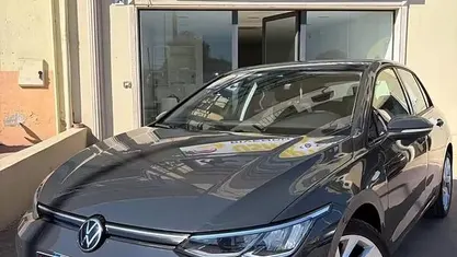 Usata VW Golf VII Life 116 CV (85 kW) 2021 Grigio Utilitaria