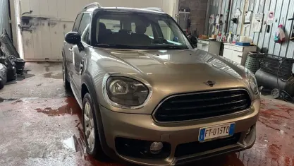 Usata Mini Cooper D Countryman Business 150 CV (110 kW) 2018 Grigio SUV