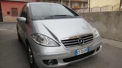 Usata 2004 Mercedes A180 Avantgarde Tre volumi | 2100 € (Buon prezzo)