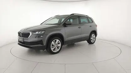 Usata Skoda Karoq Executive 150 CV (110 kW) 2024 Grigio graphite metallizzato SUV