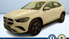 Bianco pastello Usata 2024 Mercedes GLA180 Advanced SUV | 36.500 € (Buon prezzo)