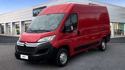 Begagnad Citroën Jumper 140 HK (102 kW) 2020 Röd Minibuss