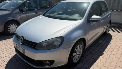 Usata VW Golf VII Comfortline 105 CV (77 kW) 2012 Grigio Berlina