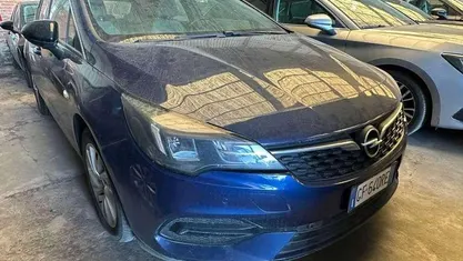 Usata Opel Astra Business Elegance 131 CV (96 kW) 2021 Blu Berlina