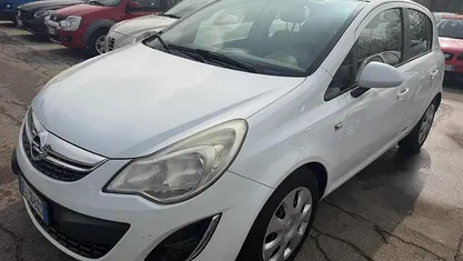 Usata Opel Corsa 85 CV (62 kW) 2012 Utilitaria